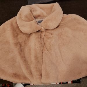 Light pink faux fur collared shall